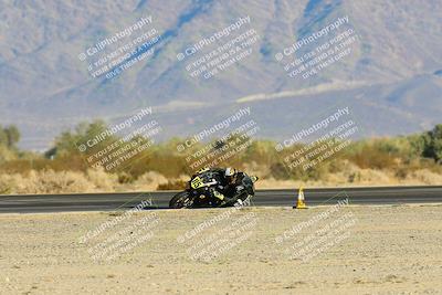 media/Dec-07-2024-CVMA (Sat) [[21c5f1ef85]]/Race 11-Amateur Supersport Open/